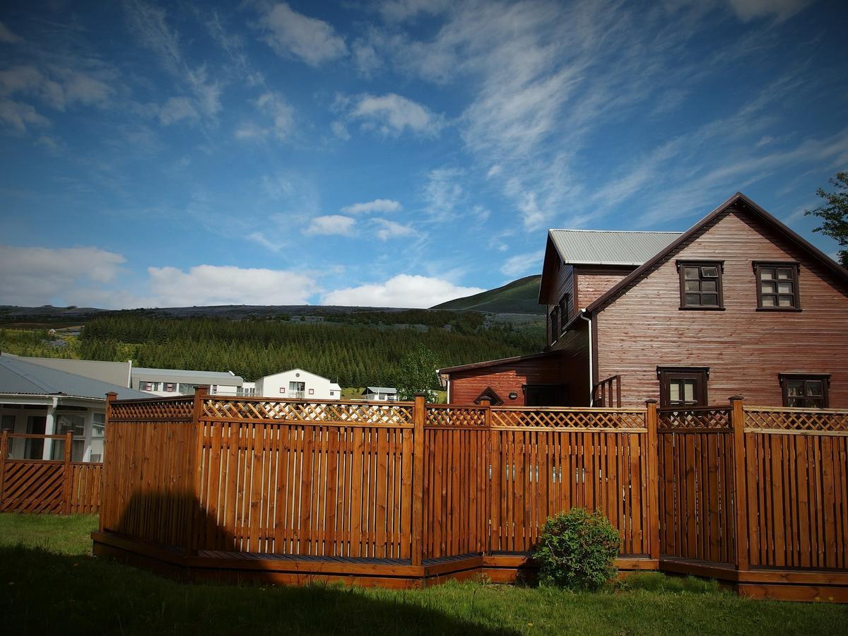 Husavik Hostel Exterior photo